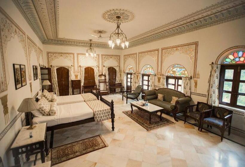 디럭스 룸, Alsisar Haveli   Heritage