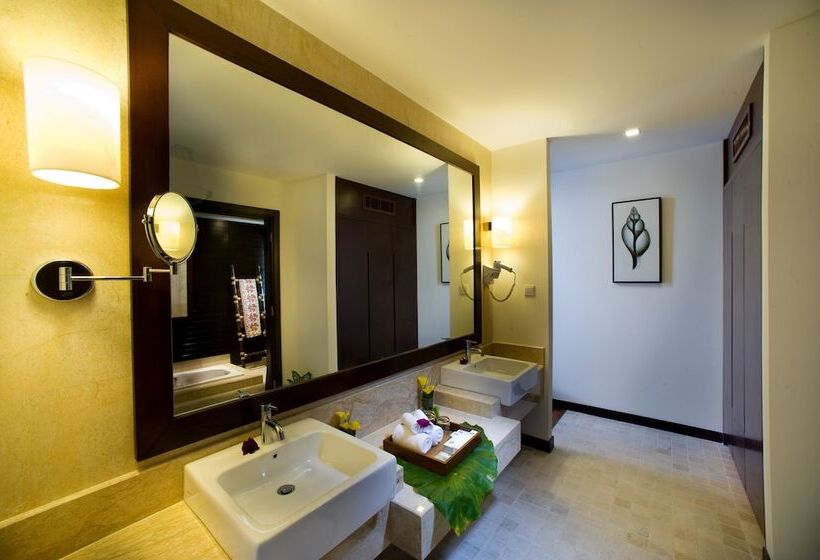 Вилла 3 Спальни, Golden Palm Tree Malaysia