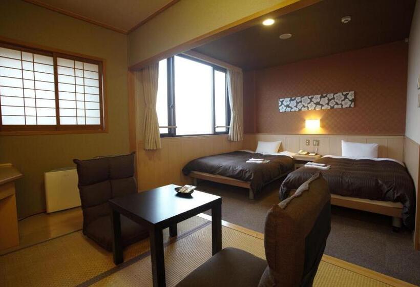 Трехместный Номер Superior, Kamenoi Hotel Aso Park Resort
