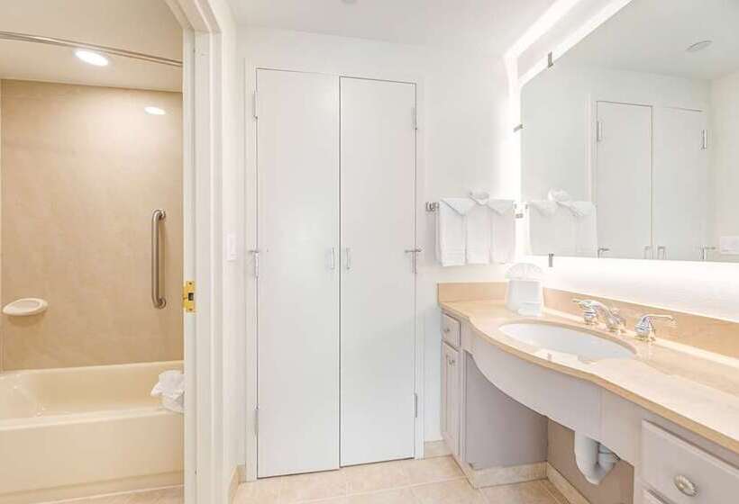 Номер Стандарт, Embassy Suites Anchorage