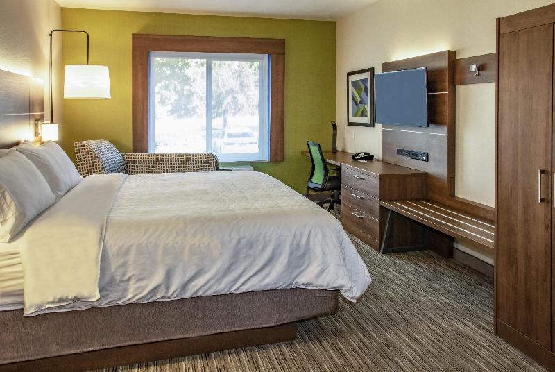 Стандартный Номер Кровать Кинг, Holiday Inn Express Hotel & Suites Roseville   Galleria Area, An Ihg