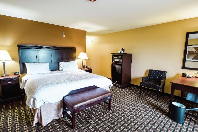 Стандартный Номер Кровать Кинг, Hampton Inn And Suites Pine Bluff