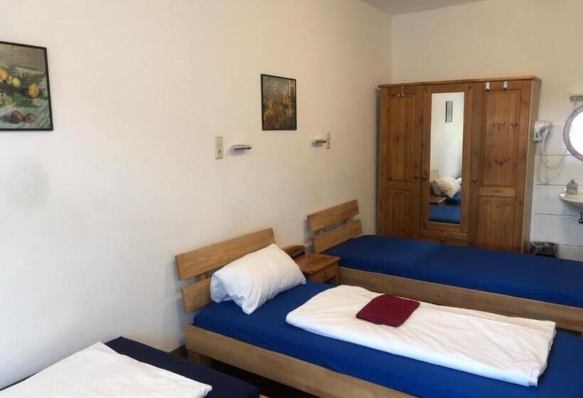 4인용 스탠다드 룸, Pension Schmellergarten