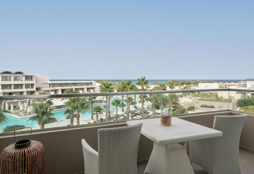 Семейный Номер, Avra Imperial