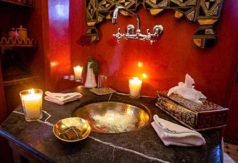 اتاق لوکس, Riad Kaiss By Anika