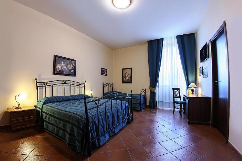 三人经典房间, Grand Hotel Capodimonte