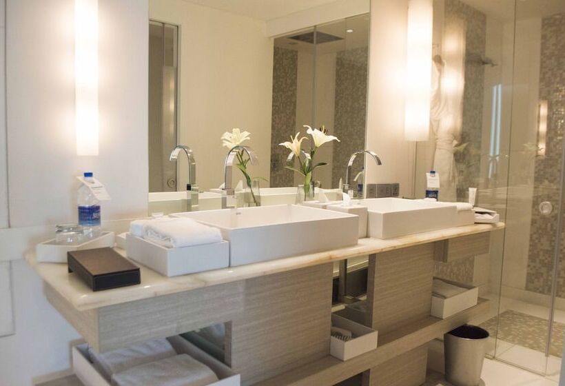 Президентский Люкс, Le Méridien Gurgaon, Delhi Ncr