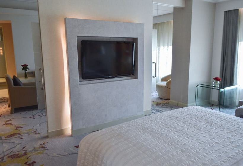 Президентский Люкс, Le Méridien Gurgaon, Delhi Ncr
