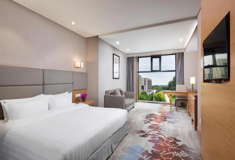 Номер Deluxe Кровать Кинг, Ramada By Wyndham Beijing Airport