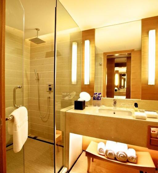Люкс Executive Кровать Кинг, Ramada By Wyndham Beijing Airport