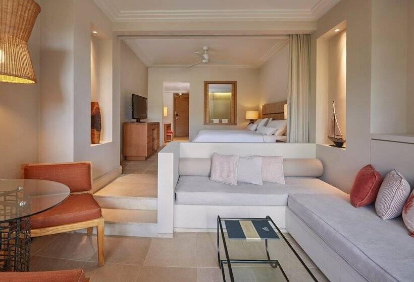 Номер Superior Вид на Сад, The Westin Resort Costa Navarino