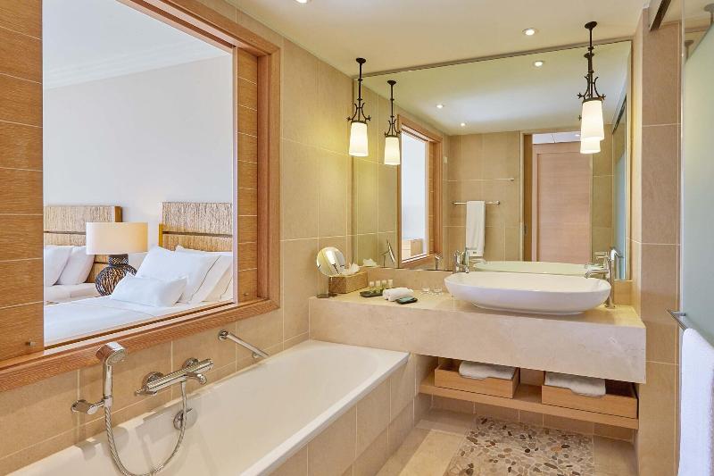 Номер Deluxe Вид на Сад, The Westin Resort Costa Navarino