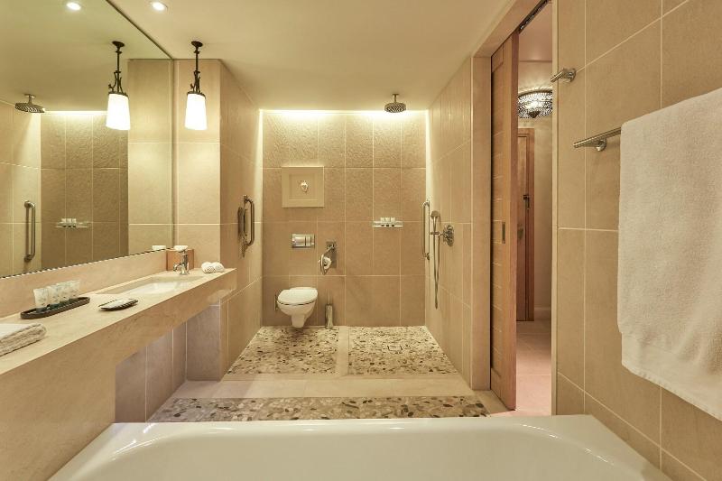 Номер Deluxe Вид на Сад, The Westin Resort Costa Navarino