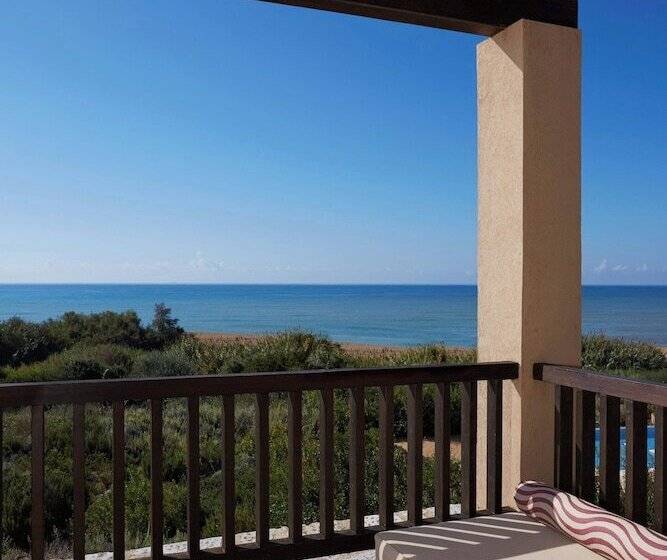 Habitación Premium Vista al Mar., The Westin Resort Costa Navarino