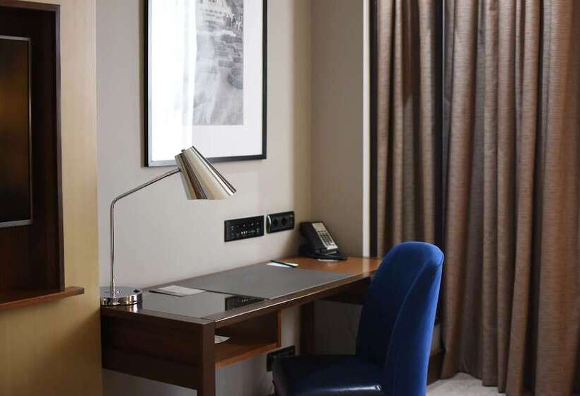 수피리어 룸, Radisson Blu Hotel Yerevan