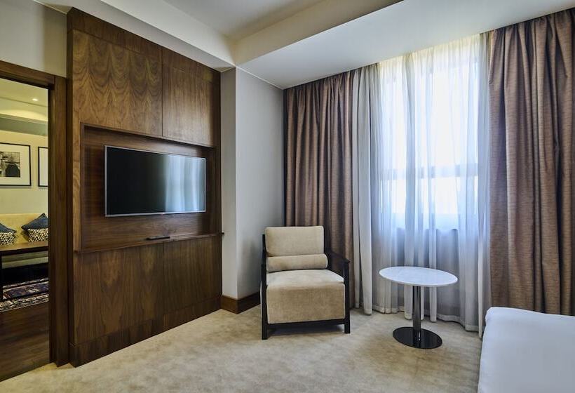 스위트, Radisson Blu Hotel Yerevan