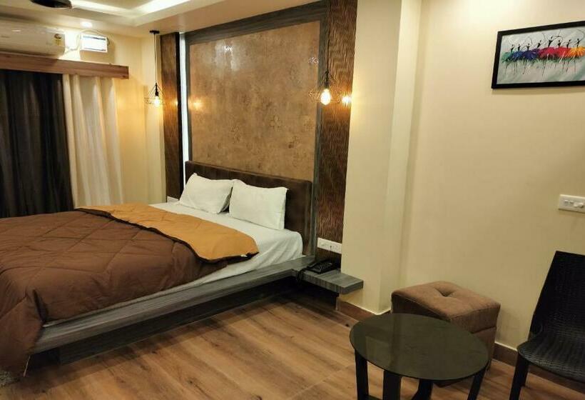 Трехместный Номер Классика, Capital O 82485 Ds Resort And
