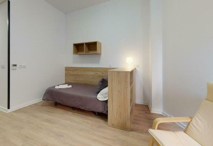 اتاق استاندارد یک نفره, Albergue Juvenil Colegio Mayor Galileo Galilei
