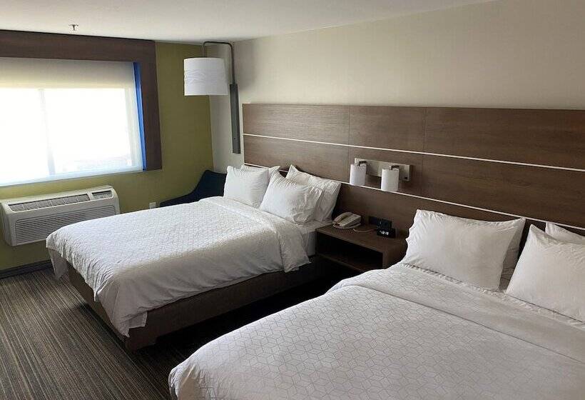 스탠다드 룸, Holiday Inn Express Hotel & Suites Woodland Hills, An Ihg