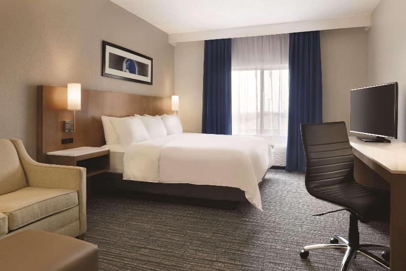Стандартный Номер Кровать Кинг, Radisson Hotel Ames Conference Center At Isu