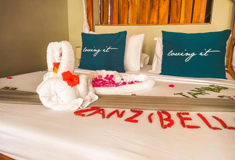 Номер Deluxe с Балконом, Zanzibella Hotel & Spa
