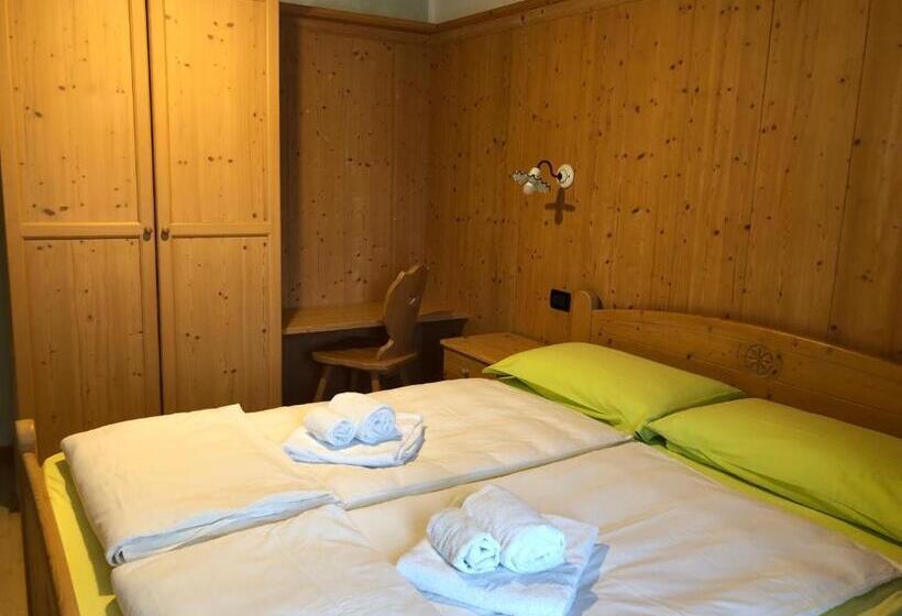 Номер Стандарт с Террасой, B&b Monte Tesobo