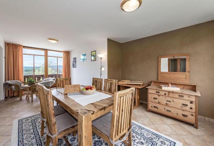 Апартаменты 3 Спальни, Treffhof
