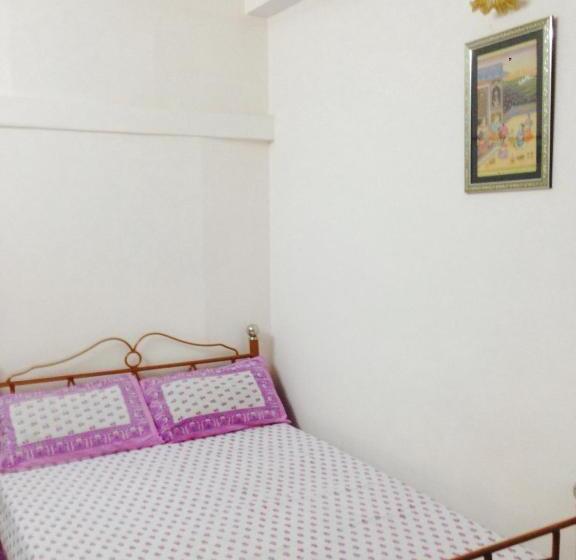 Quarto Estandar Individual, Blue King