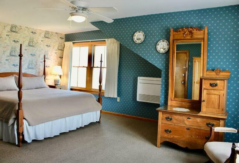 스탠다드 룸 킹사이즈 침대, Rose Farm Inn