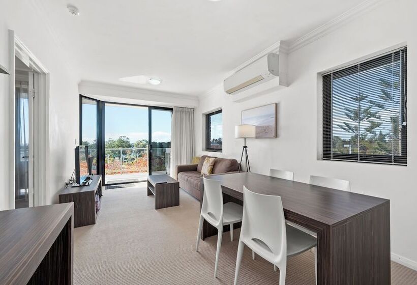 2 Bedroom Apartment with Views, Dolphin Quay Apartments