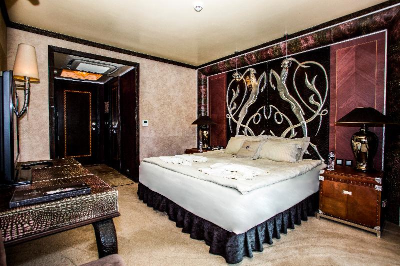 Номер Стандарт Боковой Вид на Море, Royal Castle Design & Spa