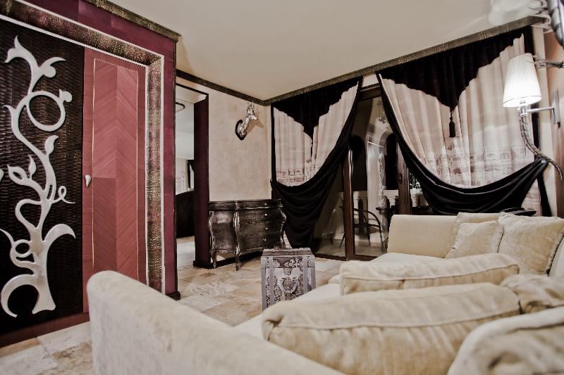 Студио Стандарт Боковой Вид на Море, Royal Castle Design & Spa