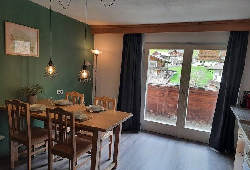 Апартаменты Comfort 2 Спальни, Gästehaus Enzian