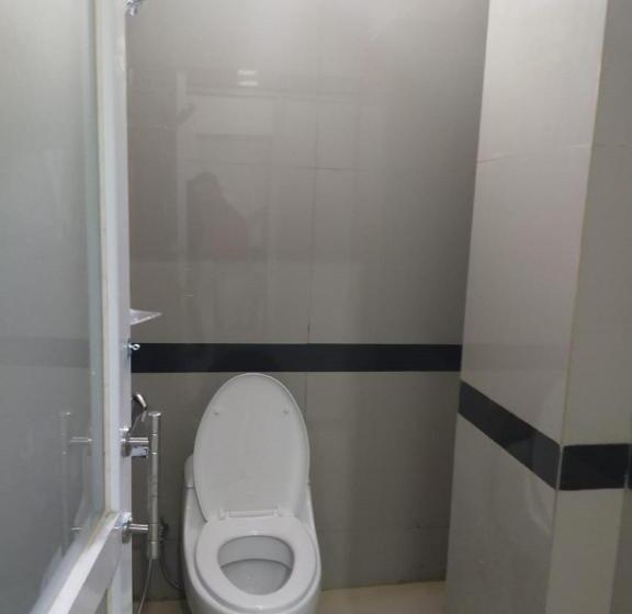 标准间, Reddoorz Near Palembang Airport 2