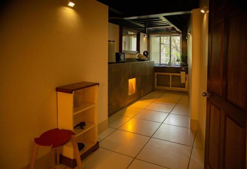 سوئیت با تخت بزرگ, Casa Chu