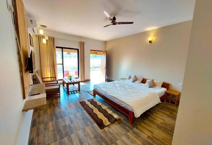 Номер Deluxe с Балконом, Grand Narmada Jungle Homestay Resort Bandhavgarh