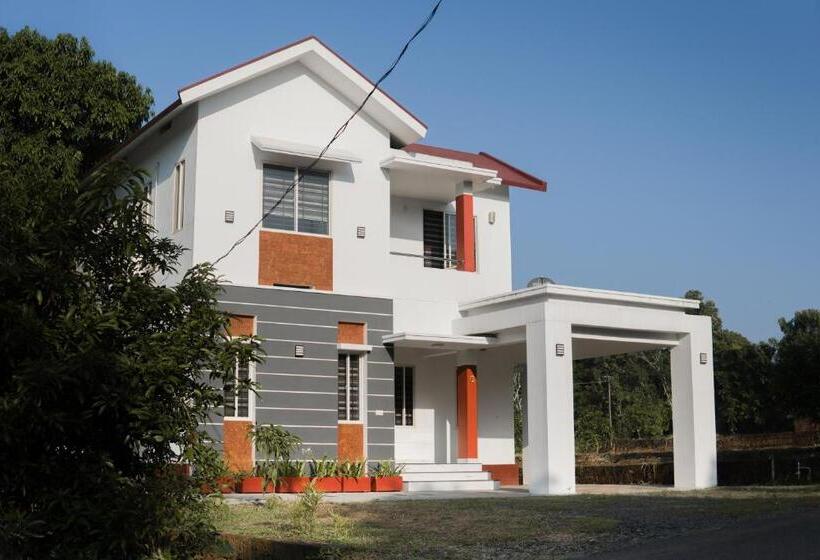 Вилла 3 Спальни, Rockdale Resort