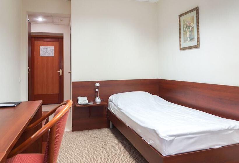 اتاق استاندارد یک نفره, City Hotel