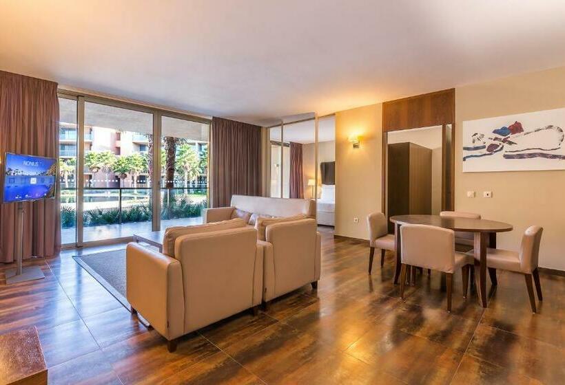 Люкс Вид на Бассейн, Marriott Residences Salgados Resort, Algarve