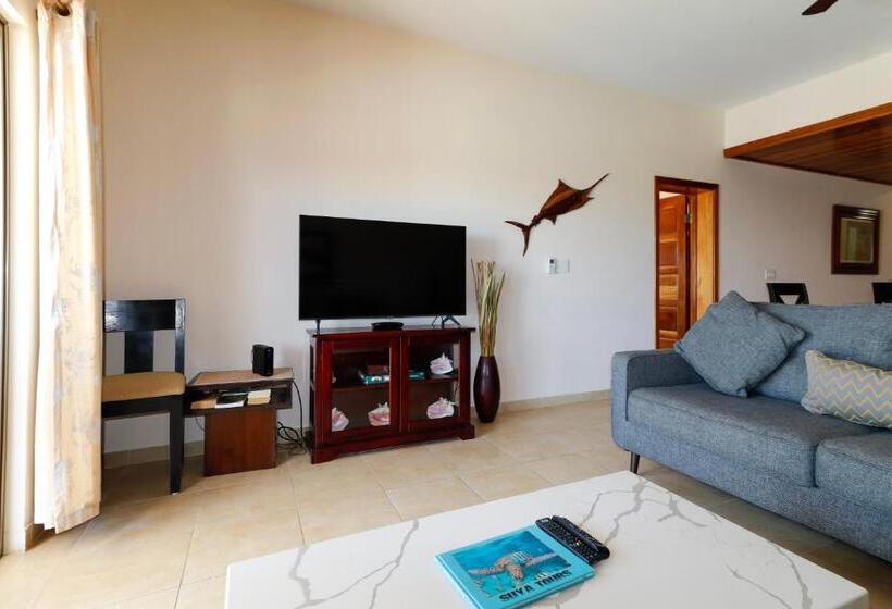 스위트 킹사이즈 침대, Hol Chan Reef Resort & Villas