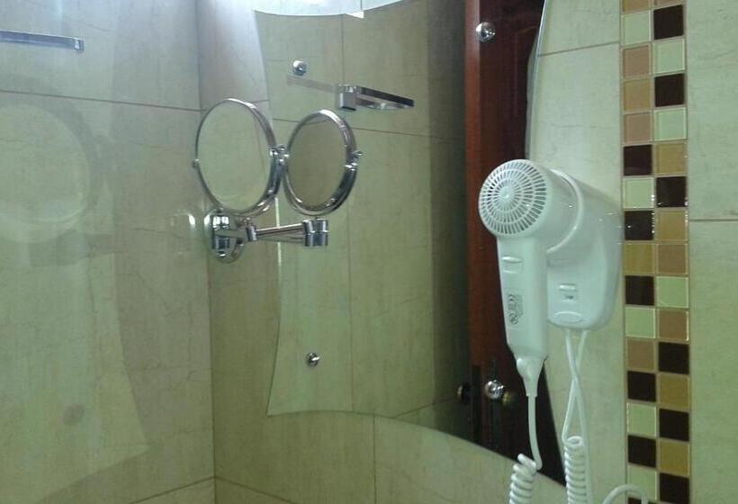 발코니가 있는 스위트, Roma Palace