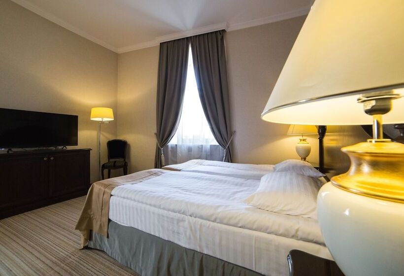 Номер Superior, Optima Collection Medievale Lviv