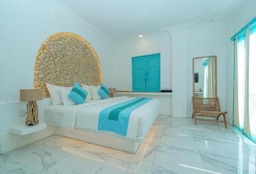 Полулюкс с Бассейном, Loccal Collection Hotel Komodo