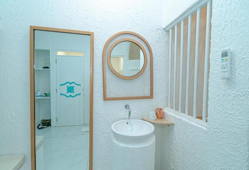 Номер Стандарт, Loccal Collection Hotel Komodo