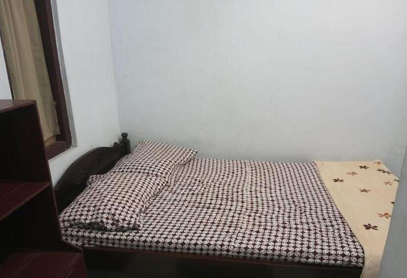 חדר סטנדרט חדר אמבטיה משותף, Homestay Wijaya Mulya