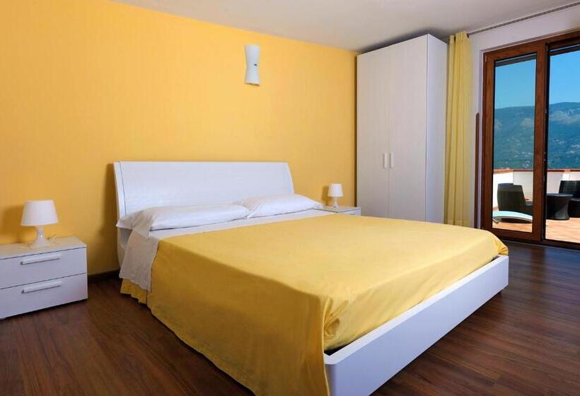 Standard Værelse m. Balkon, Bed And Breakfast Sunflower