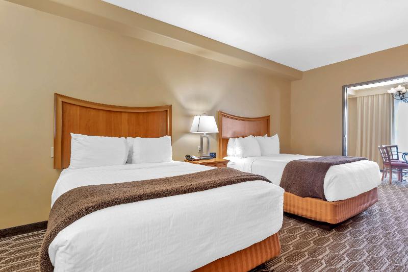 Люкс Кровать Кинг, Best Western Plus Swiss Chalet Hotel & Suites