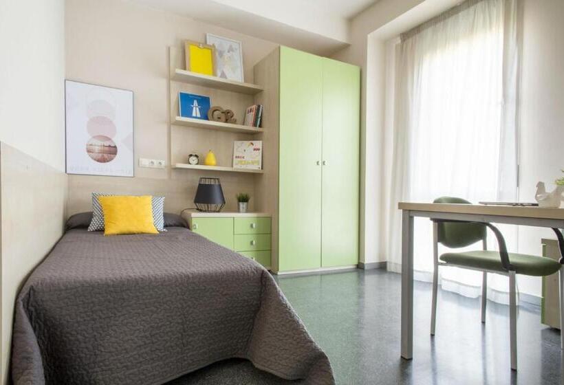 استودیوی کلاسیک, Residencia Universitaria Damia Bonet
