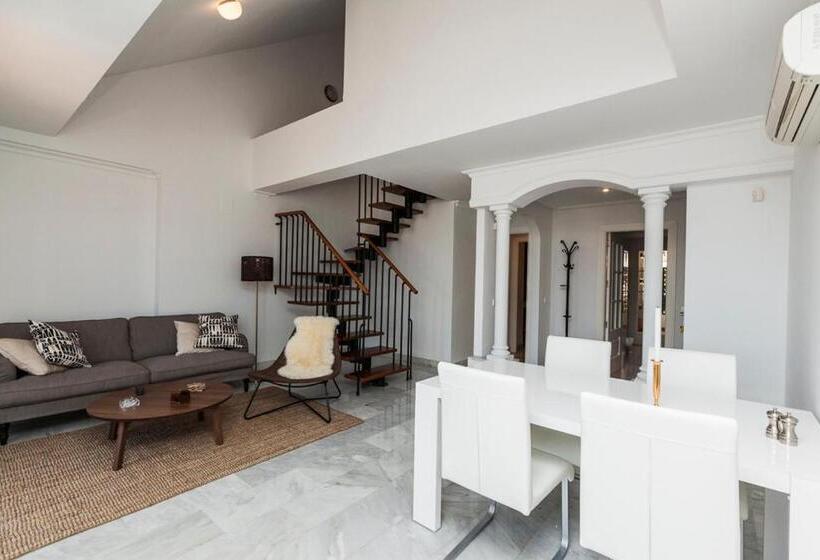 2 Bedroom Apartment, Señorío De Aloha Aparta
