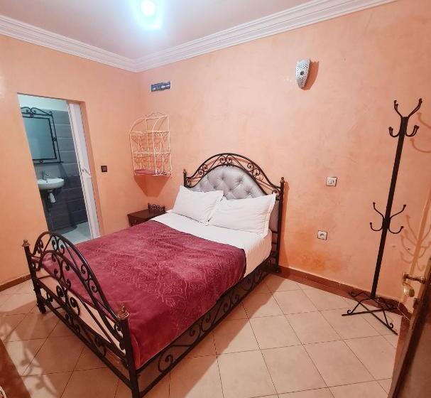 اتاق اکونومی, Salem Leksor